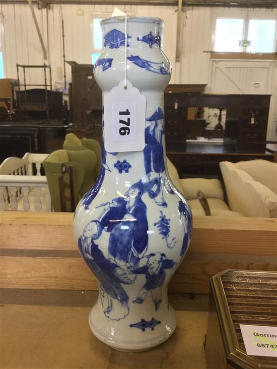 Chinese blue and white vase